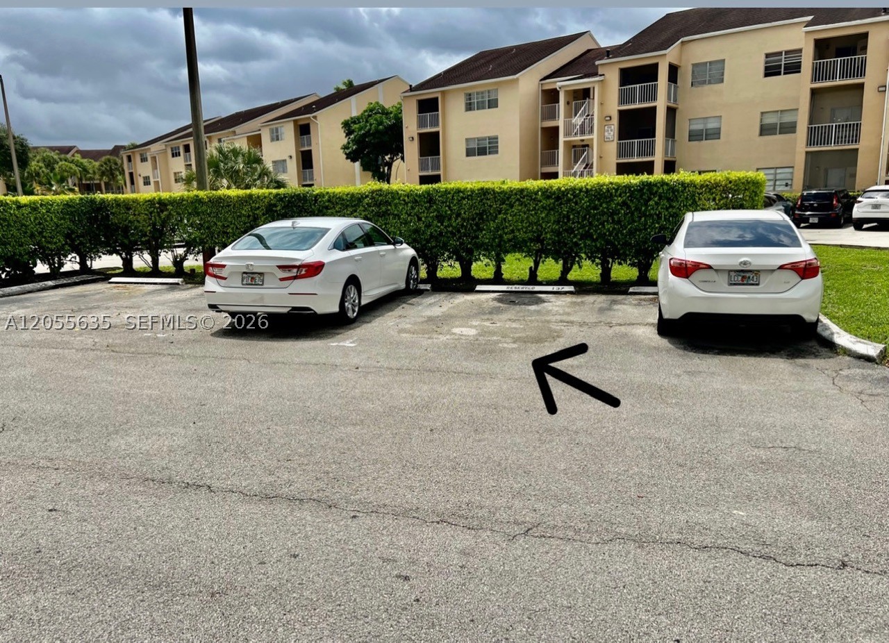 HAMMOCKS TRAILS CONDO - Residential Lease