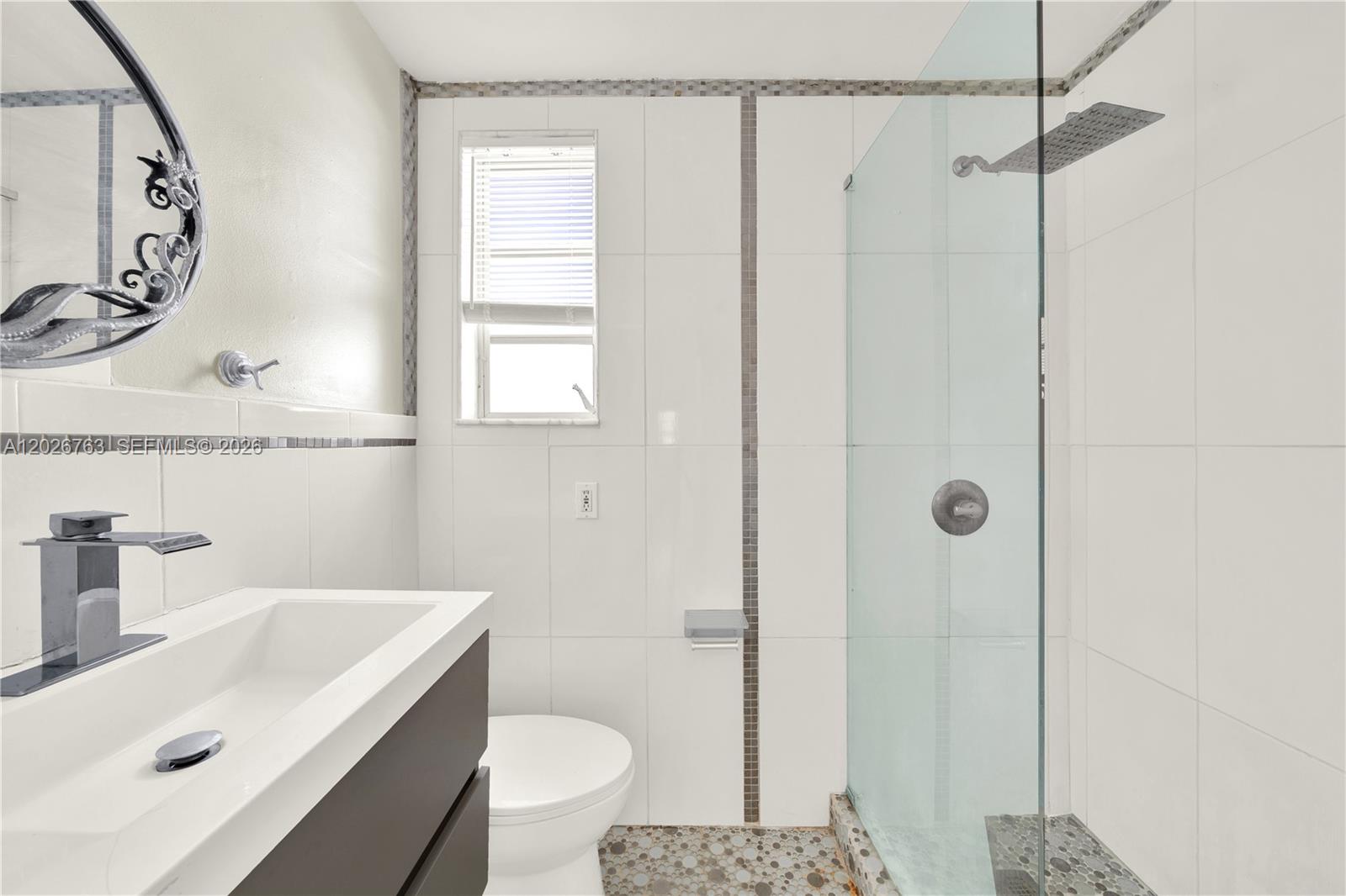 ART DECO CONDO - Residential Lease