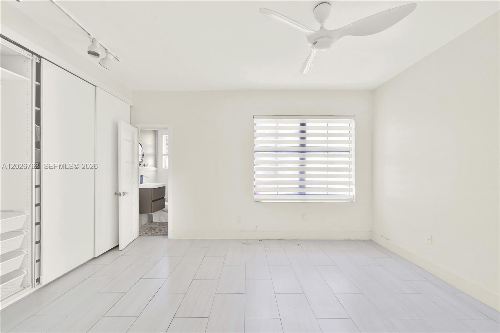 ART DECO CONDO - Residential Lease