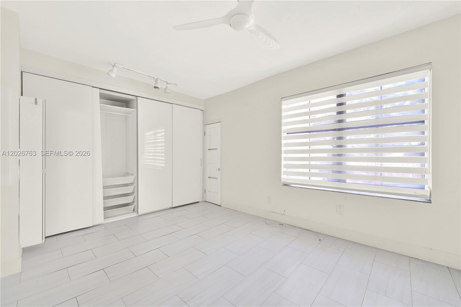 ART DECO CONDO - Residential Lease