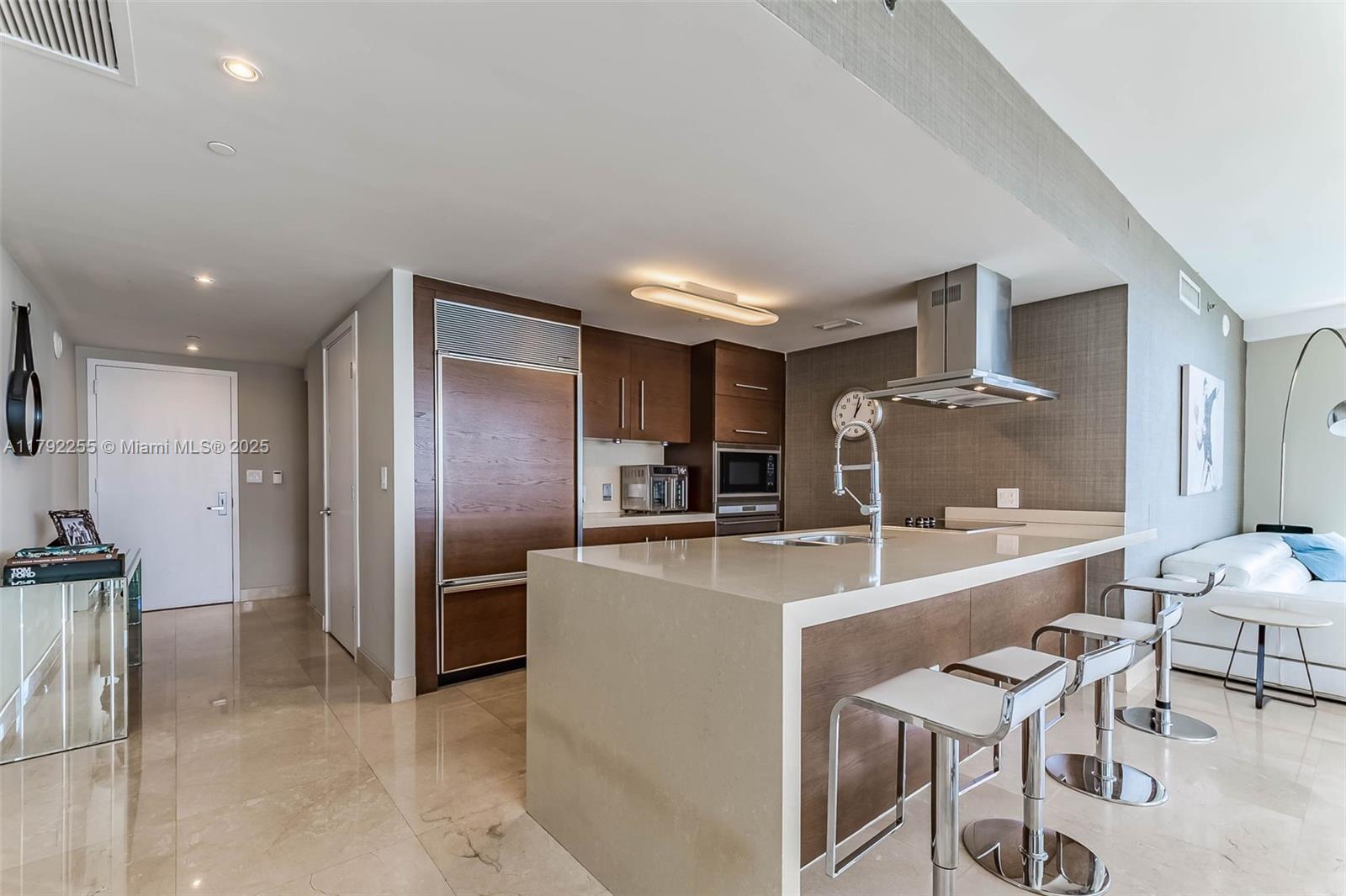 ICON BRICKELL NO TWO - Residential