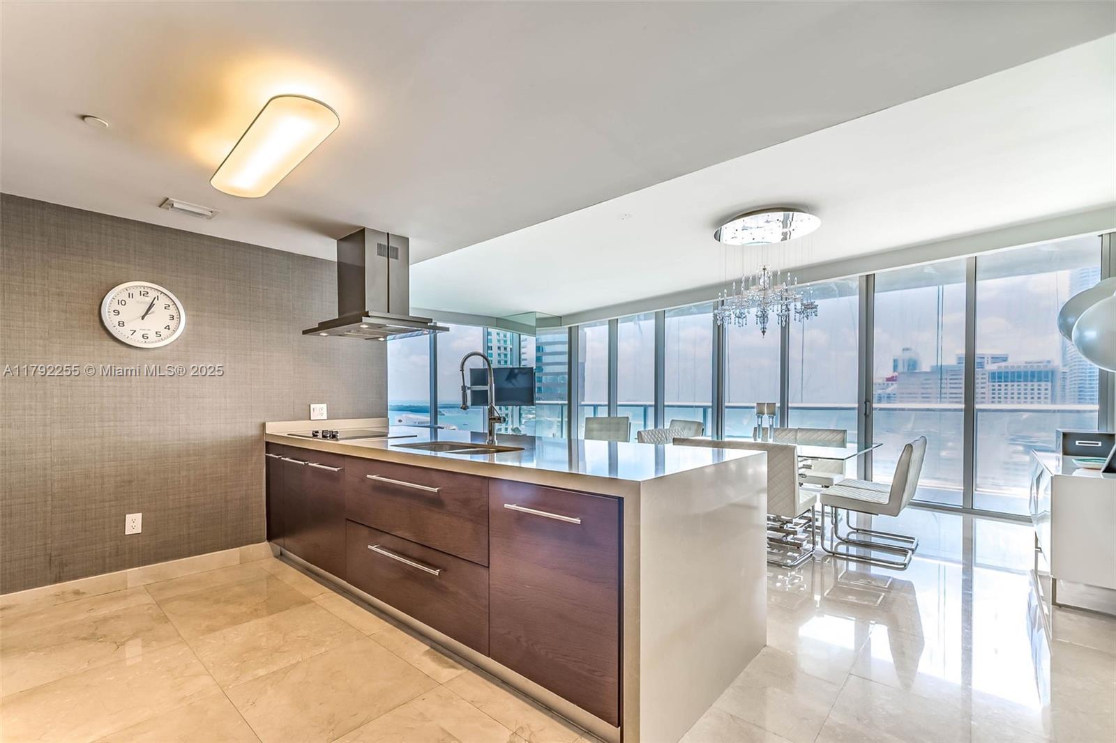 ICON BRICKELL NO TWO - Residential