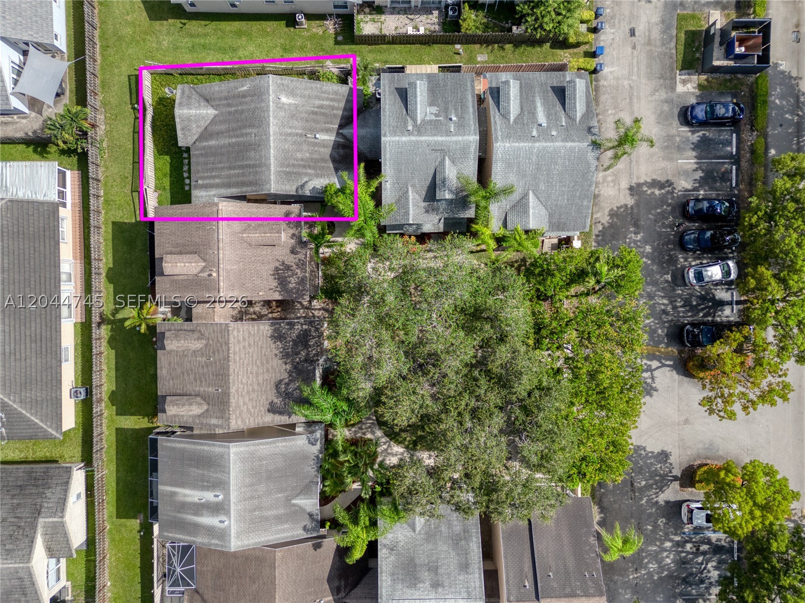 DEERWOOD VILLAS SEC 3 REP - Residential Lease
