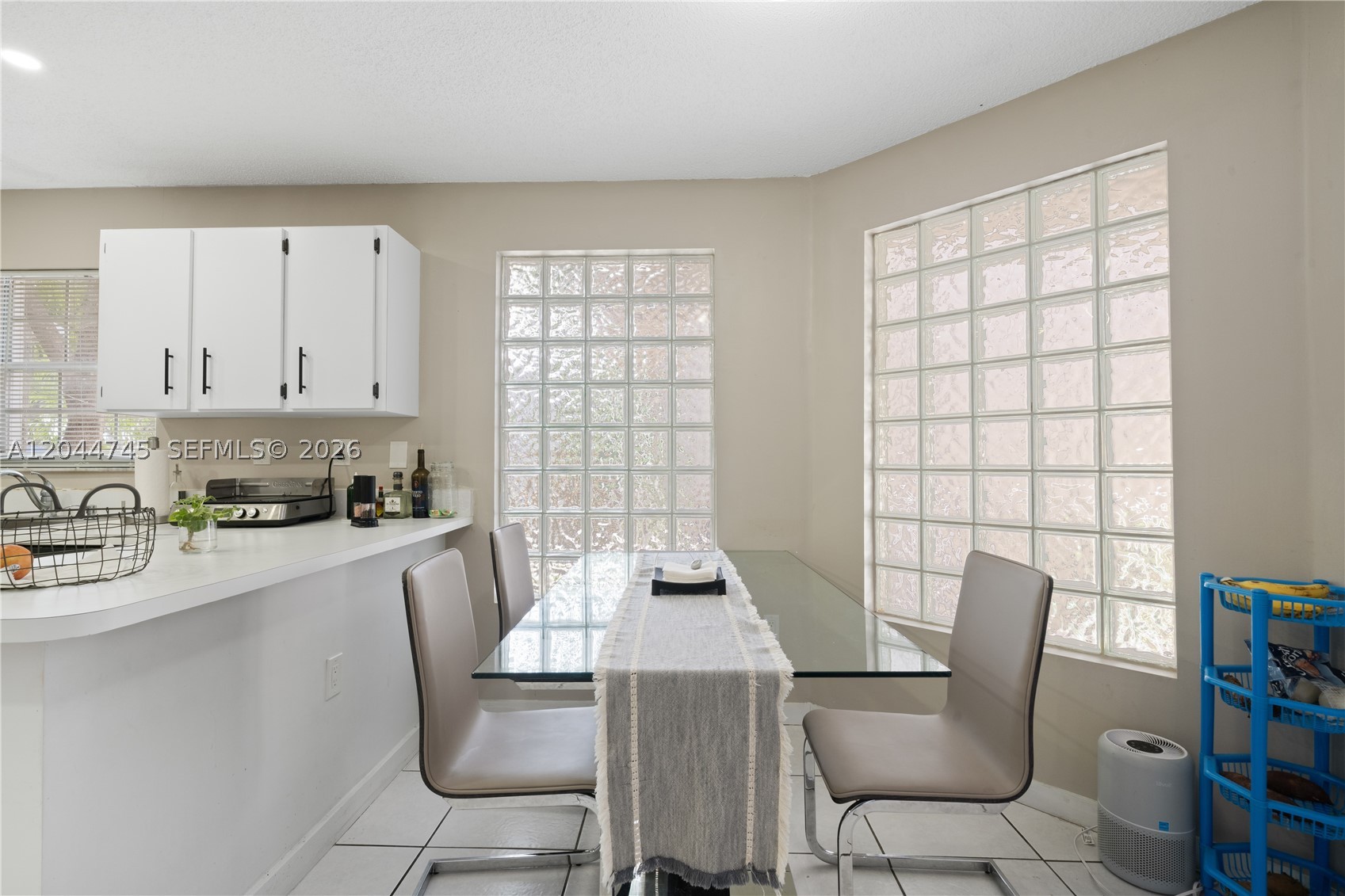 DEERWOOD VILLAS SEC 3 REP - Residential Lease