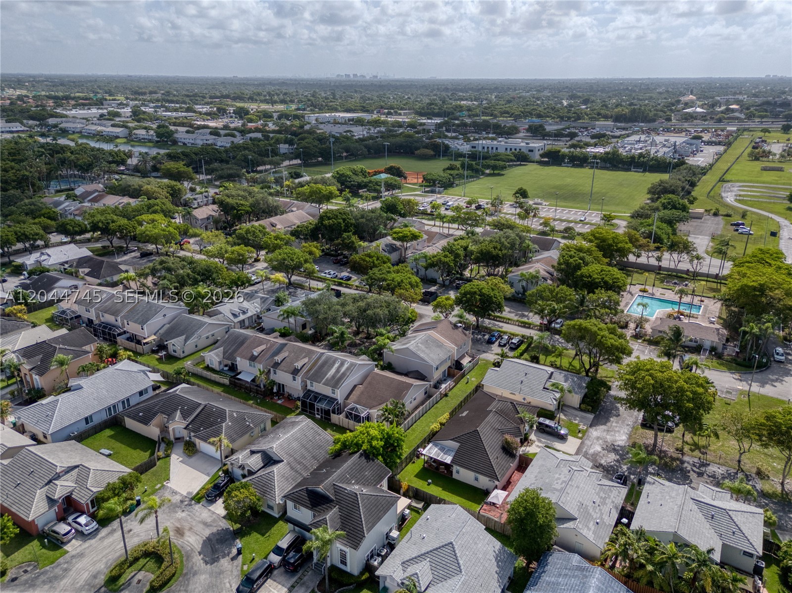 DEERWOOD VILLAS SEC 3 REP - Residential Lease