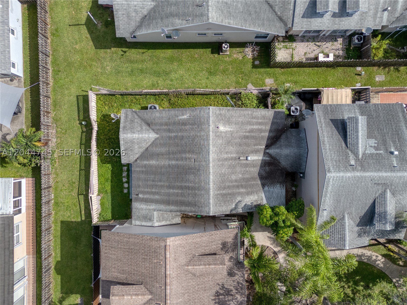 DEERWOOD VILLAS SEC 3 REP - Residential Lease