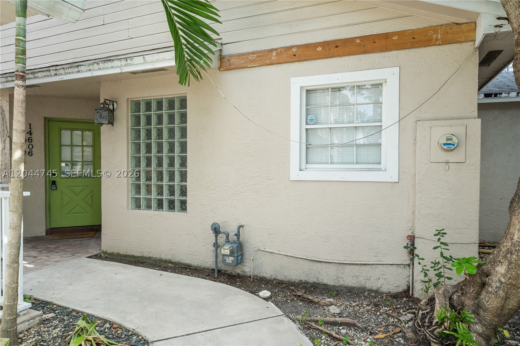 DEERWOOD VILLAS SEC 3 REP - Residential Lease