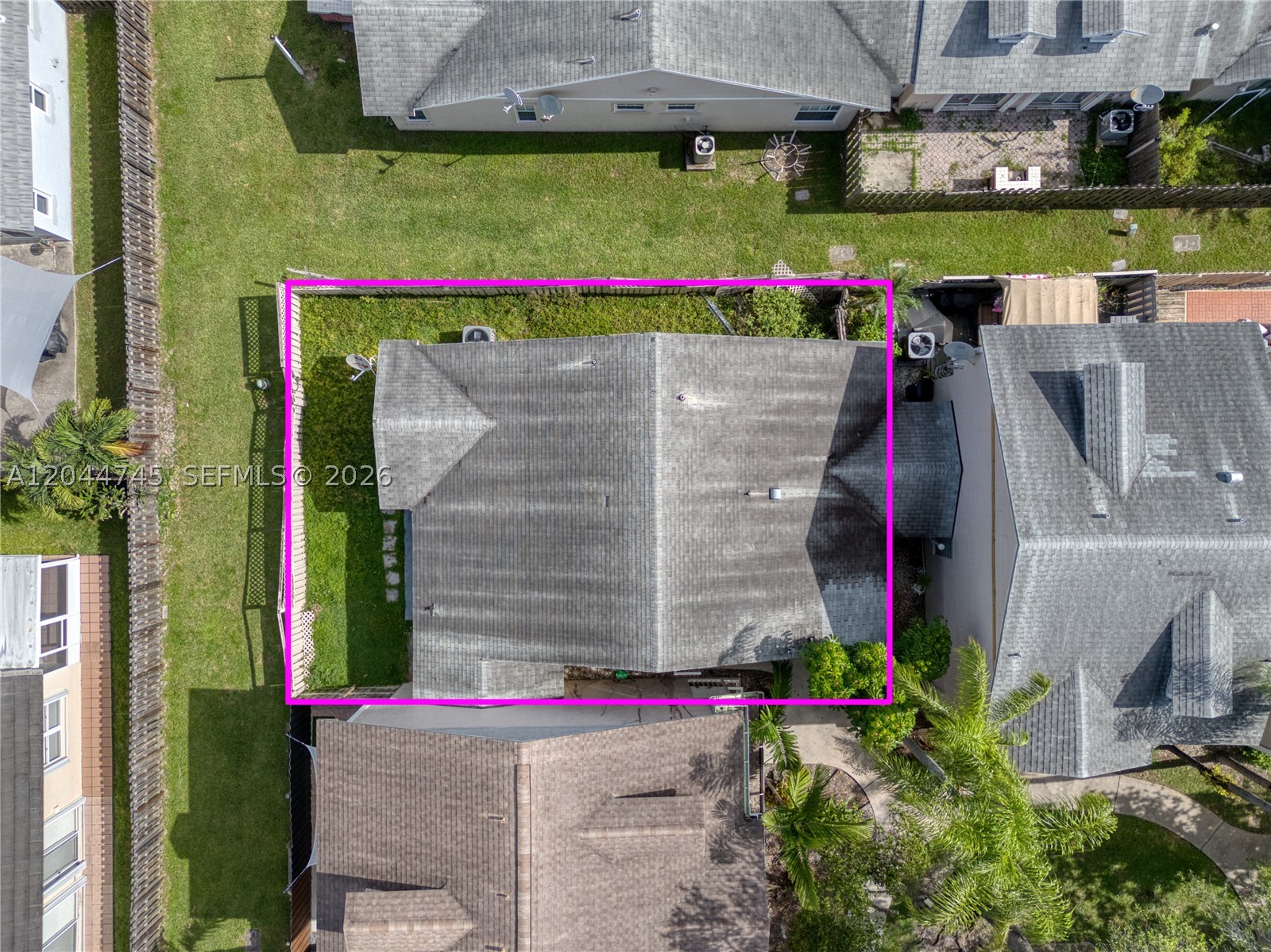 DEERWOOD VILLAS SEC 3 REP - Residential Lease