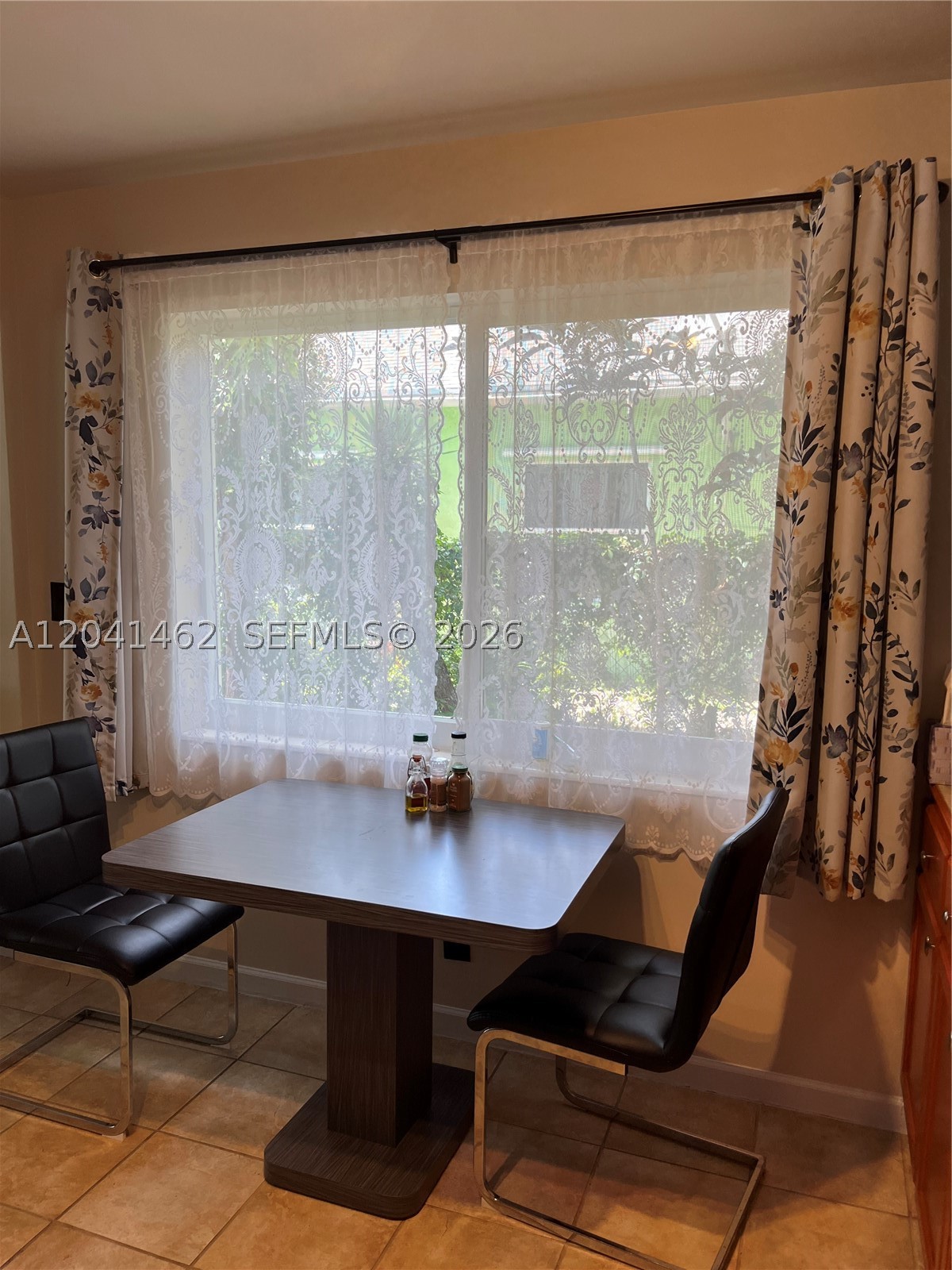 TOWN OF HALLANDALE B-13 - Residential Lease