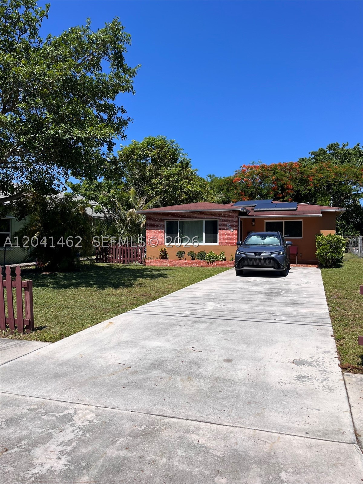 TOWN OF HALLANDALE B-13 - Residential Lease