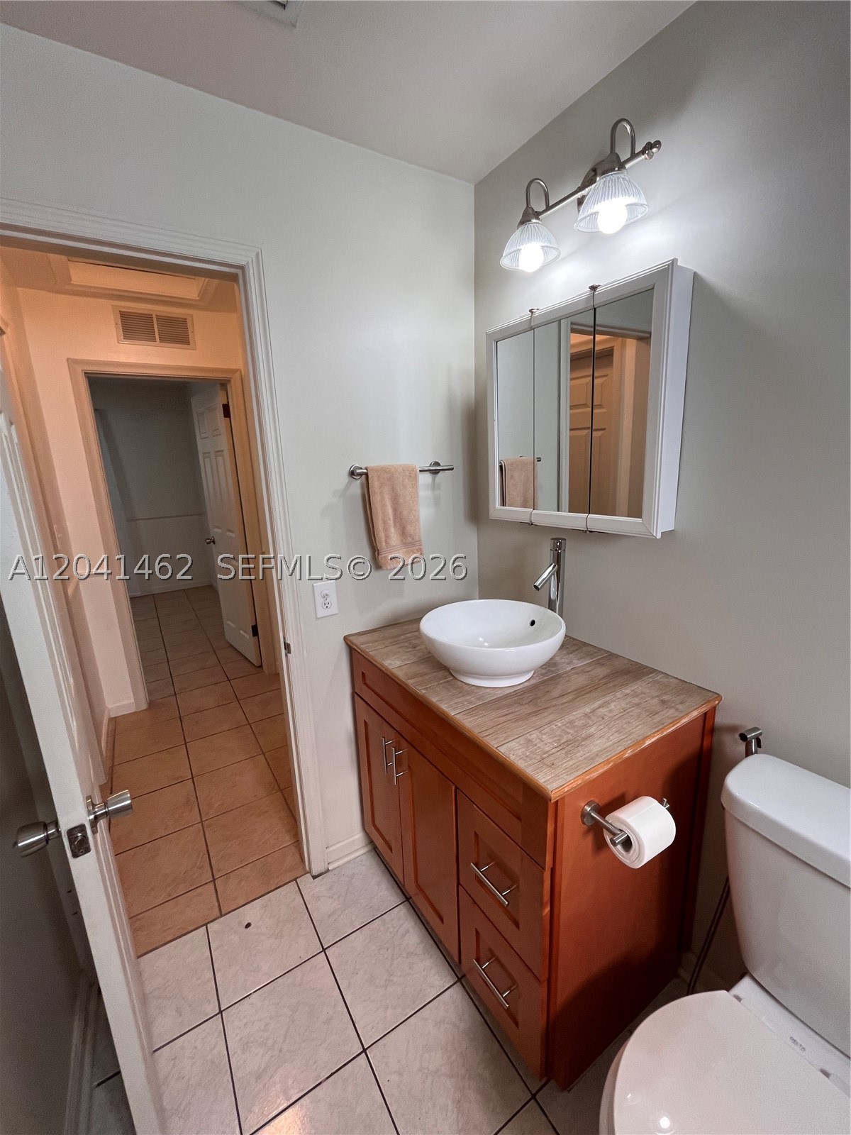 TOWN OF HALLANDALE B-13 - Residential Lease