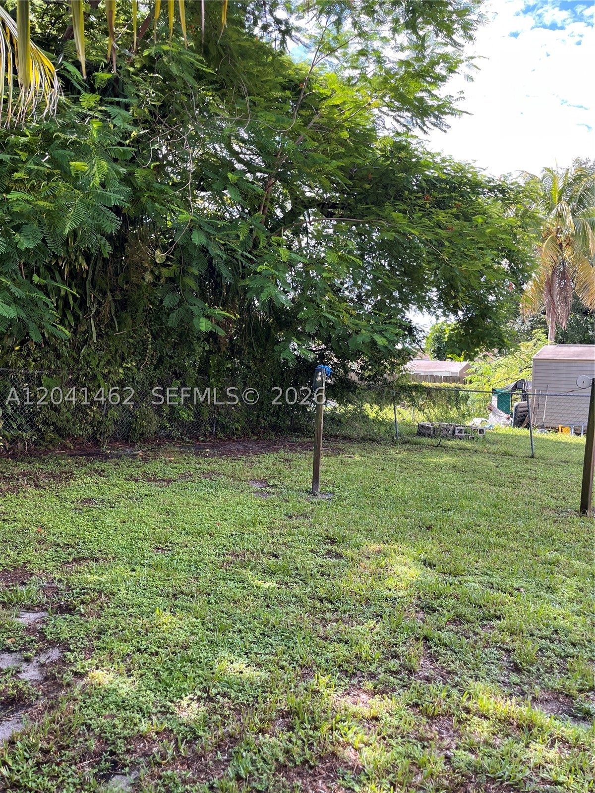 TOWN OF HALLANDALE B-13 - Residential Lease