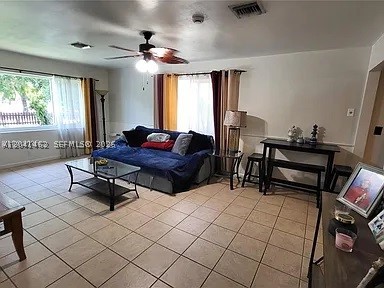 TOWN OF HALLANDALE B-13 - Residential Lease