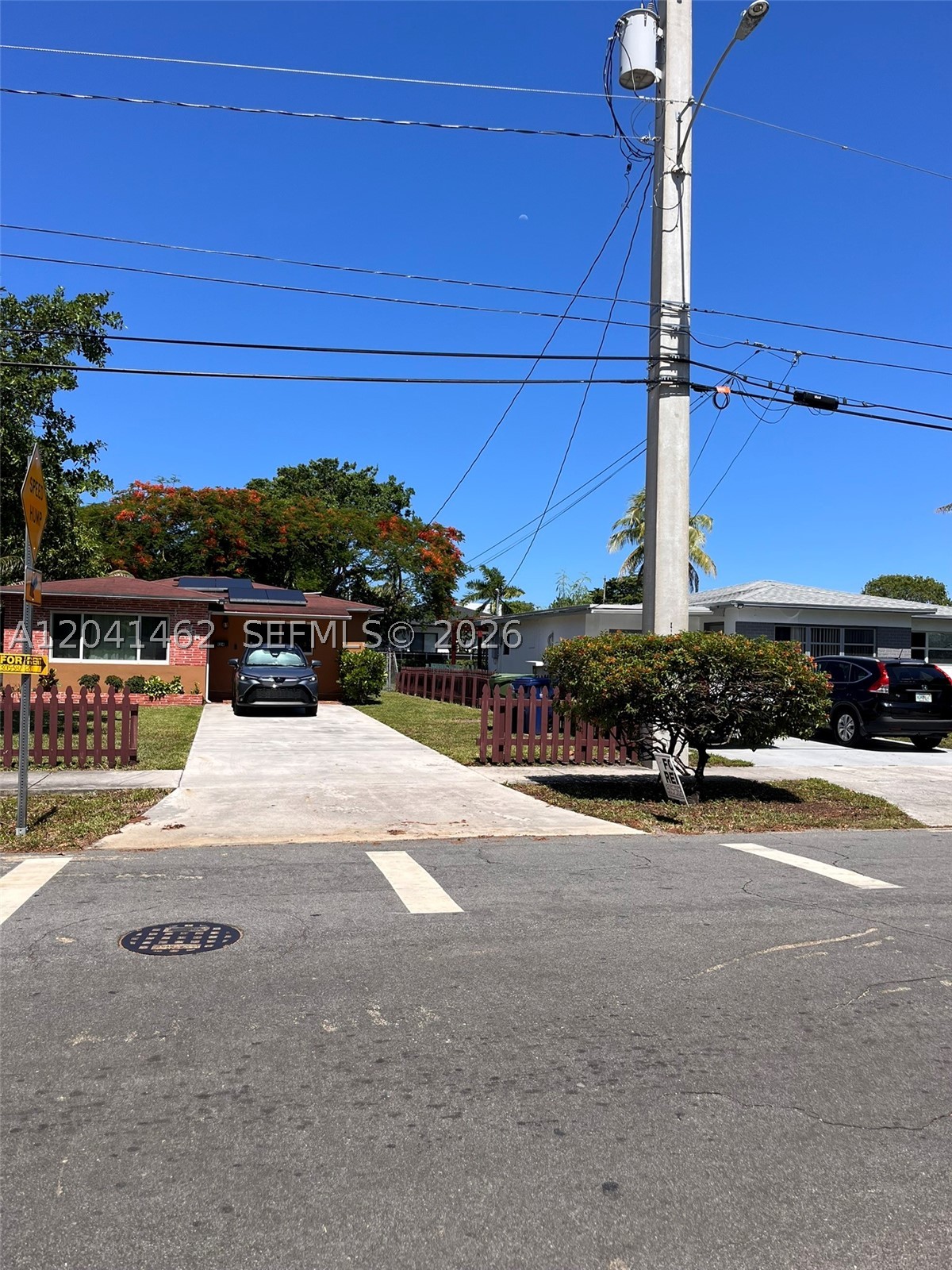 TOWN OF HALLANDALE B-13 - Residential Lease