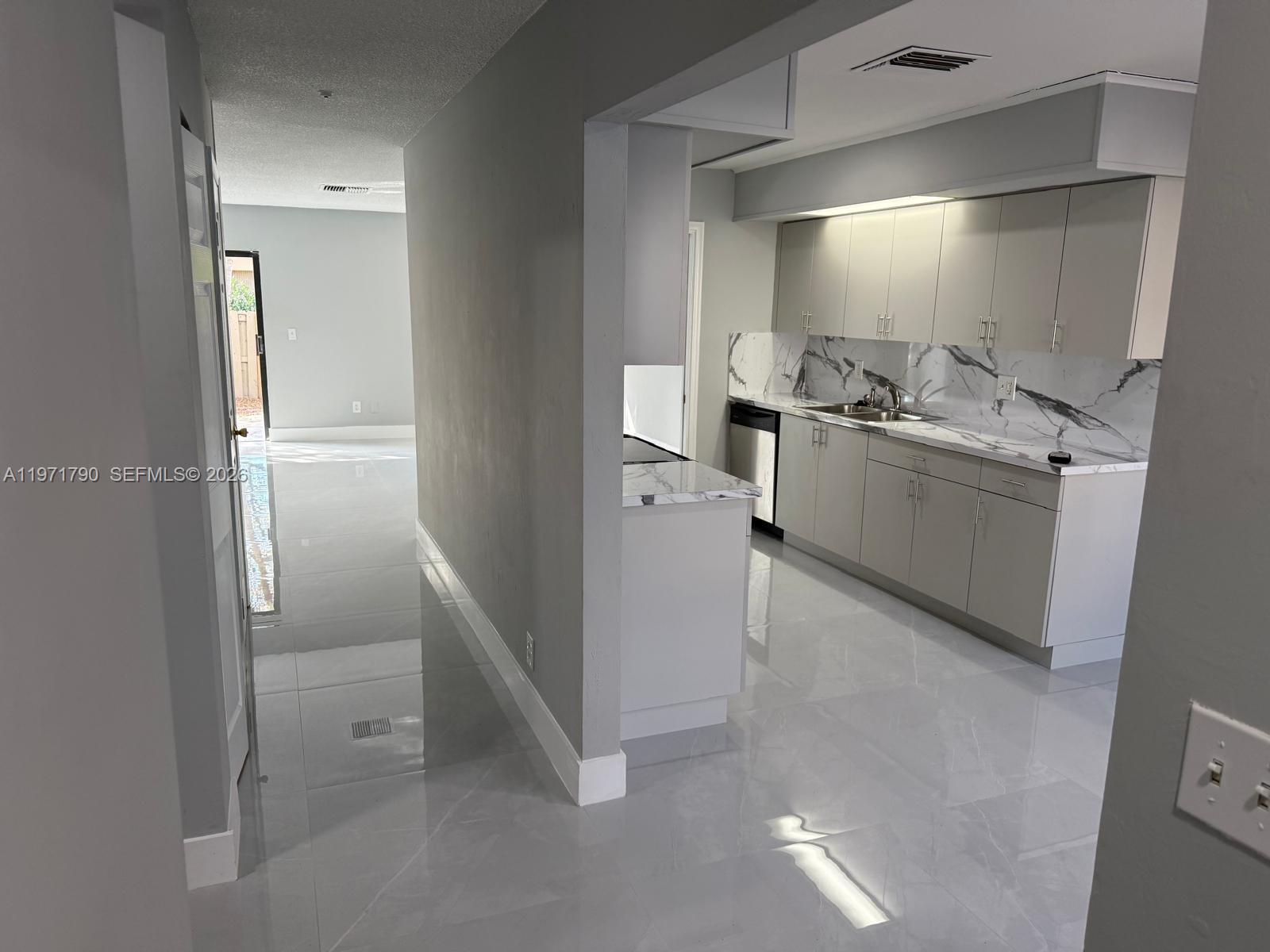 STONEHEDGE CONDO - Residential