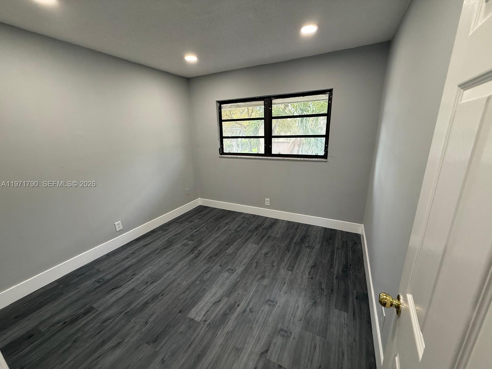 STONEHEDGE CONDO - Residential