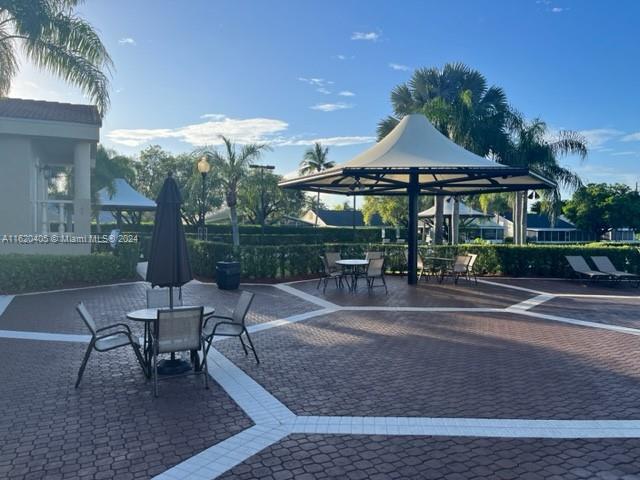 KEYS GATE CONDO NO THREE - Residential