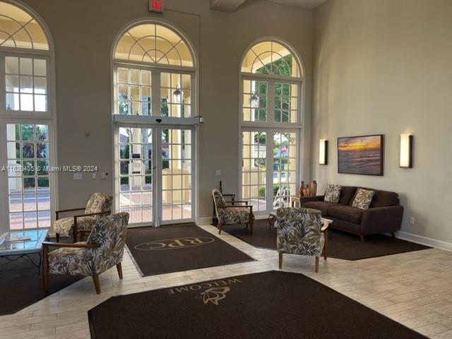 KEYS GATE CONDO NO THREE - Residential