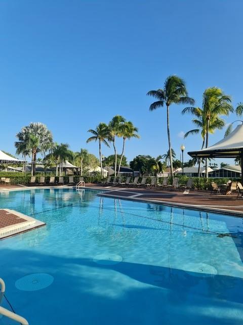 KEYS GATE CONDO NO THREE - Residential