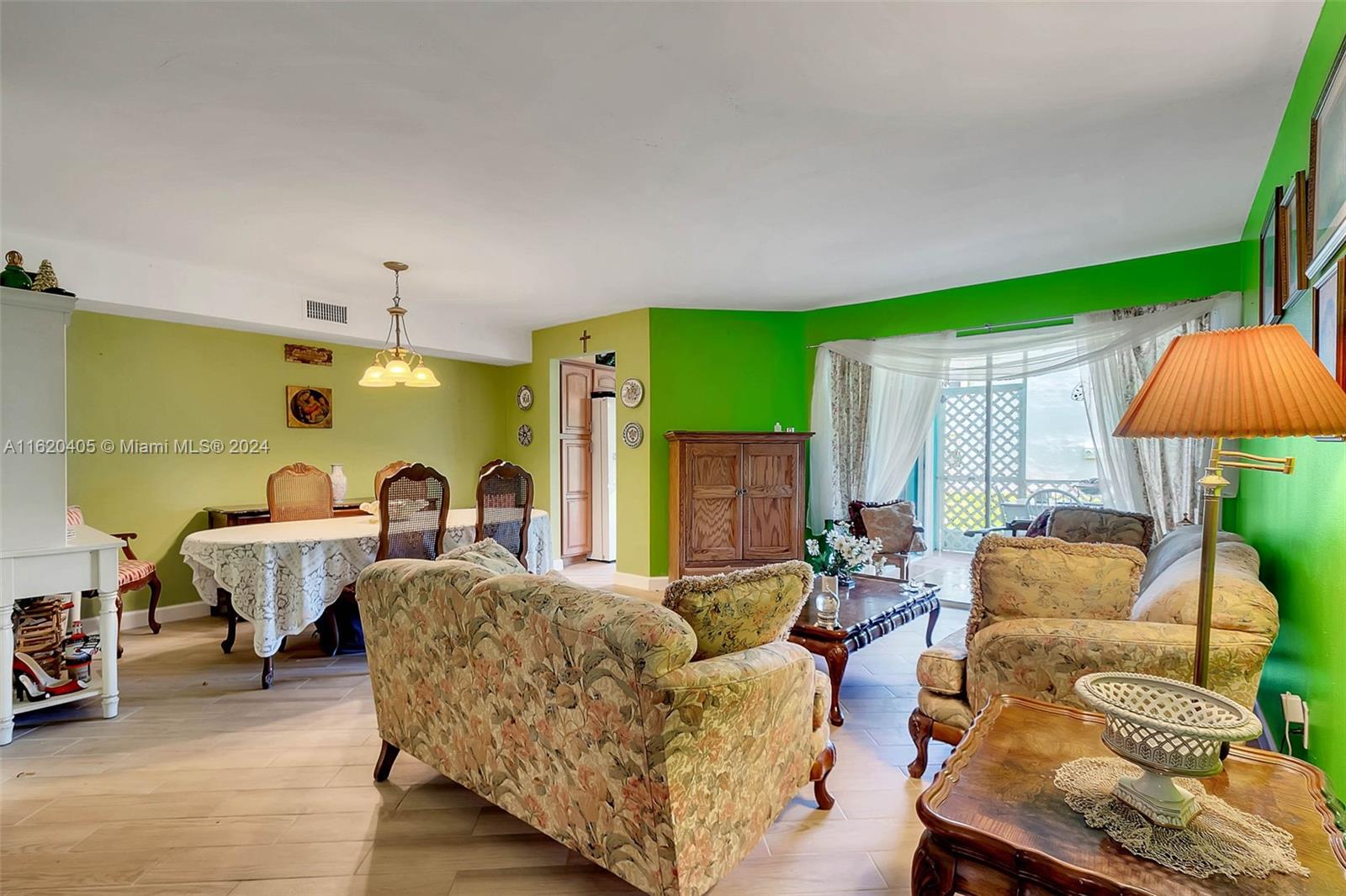 KEYS GATE CONDO NO THREE - Residential
