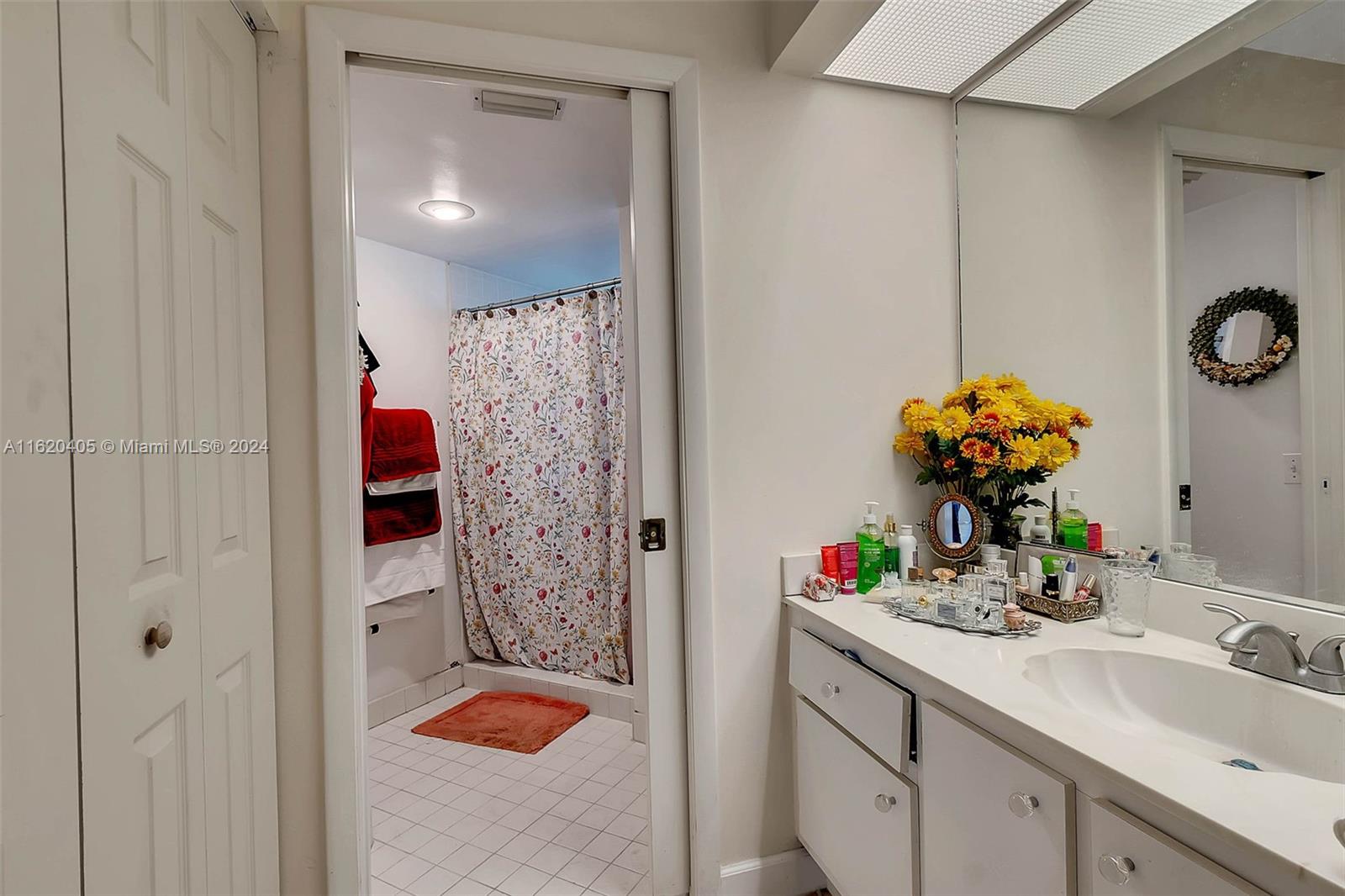 KEYS GATE CONDO NO THREE - Residential
