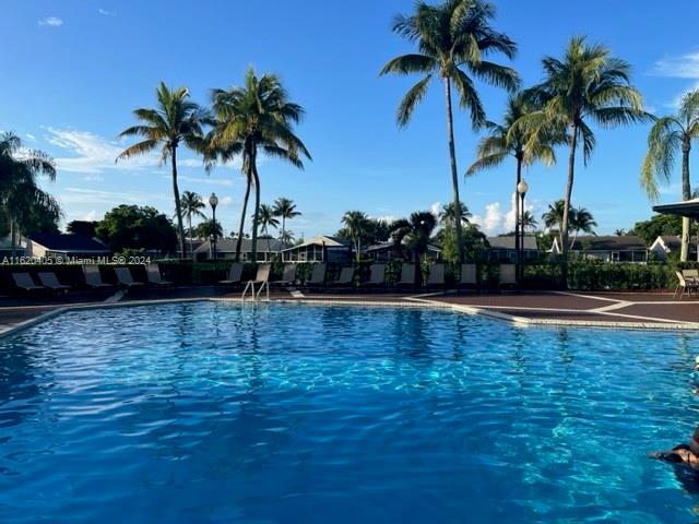 KEYS GATE CONDO NO THREE - Residential