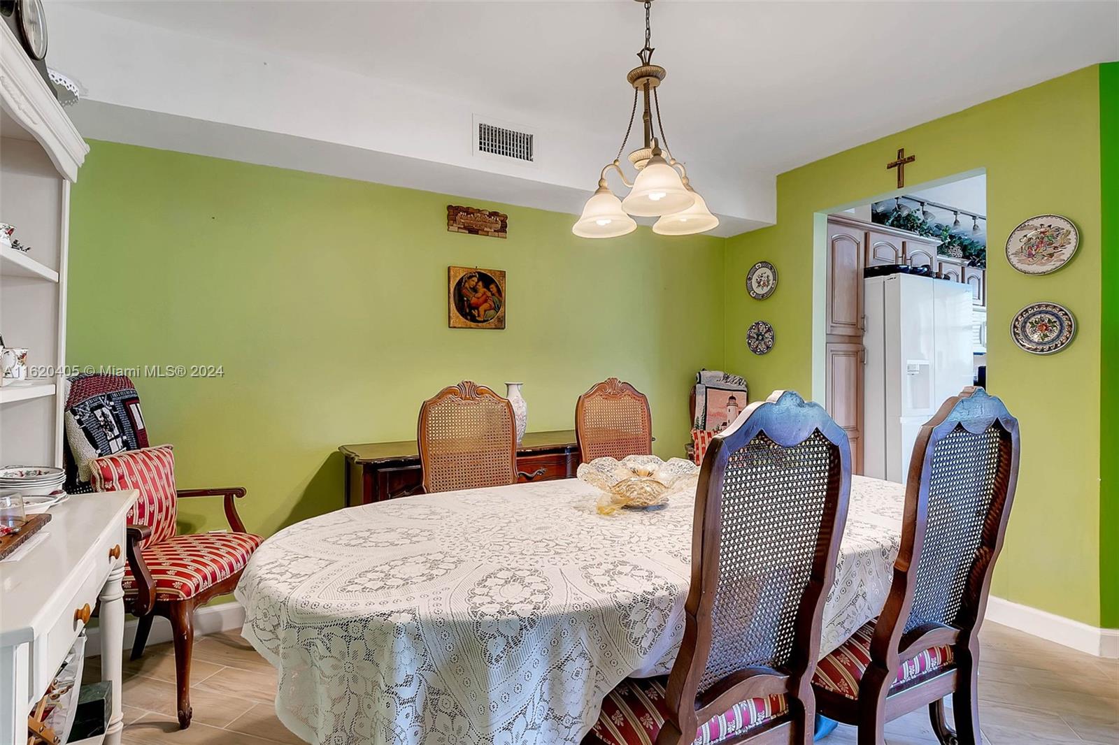 KEYS GATE CONDO NO THREE - Residential