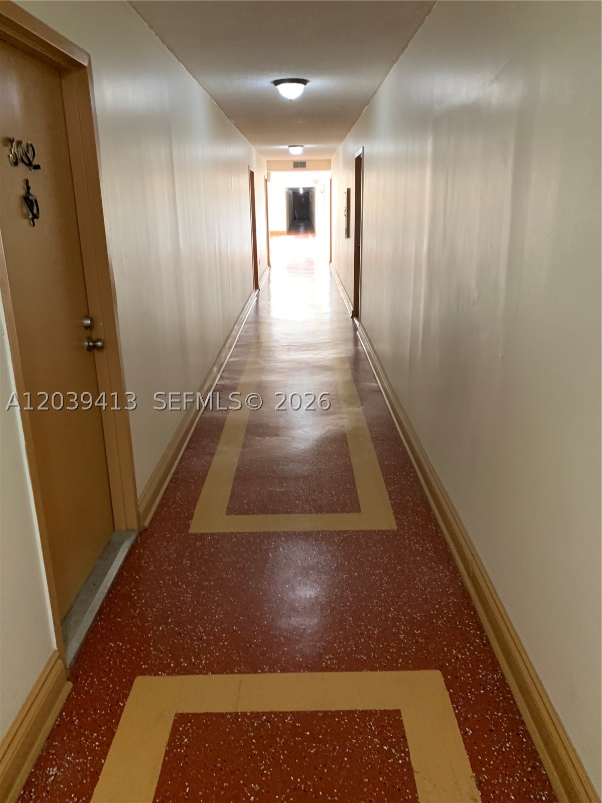 LA CASTELLANA CONDO - Residential