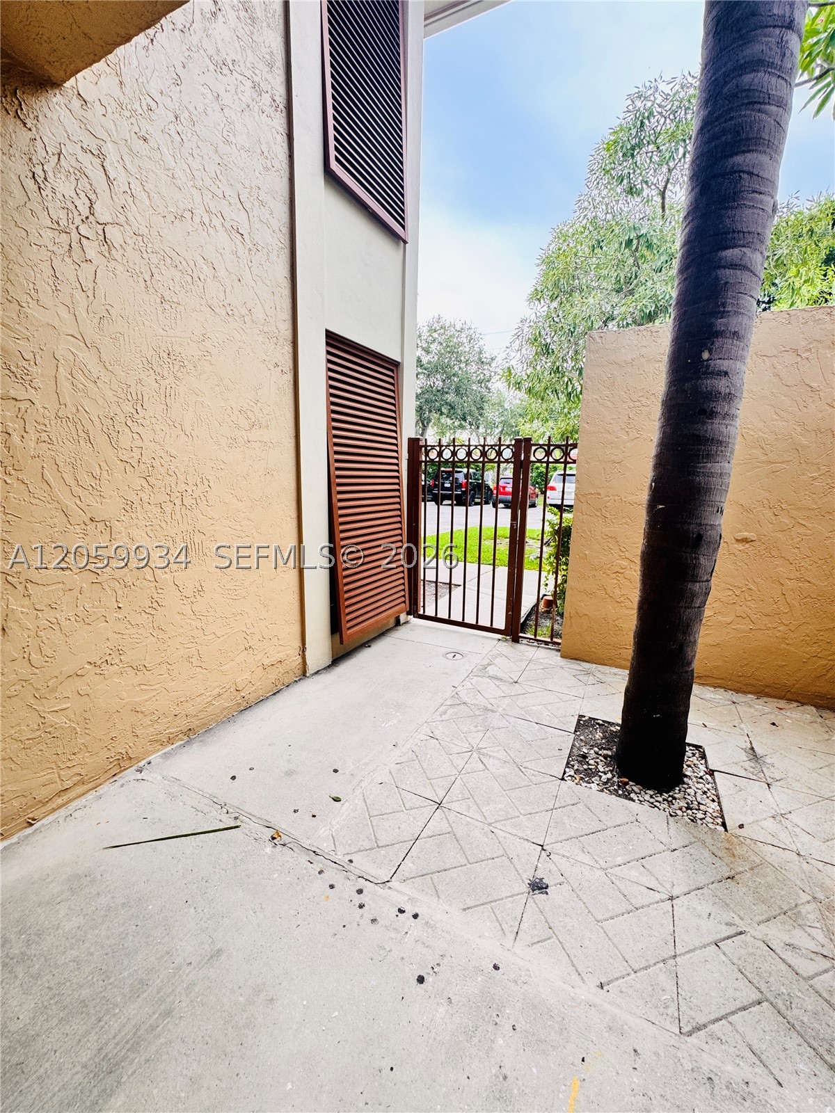 SANCTUARY PINES IN BOCA R - Residential