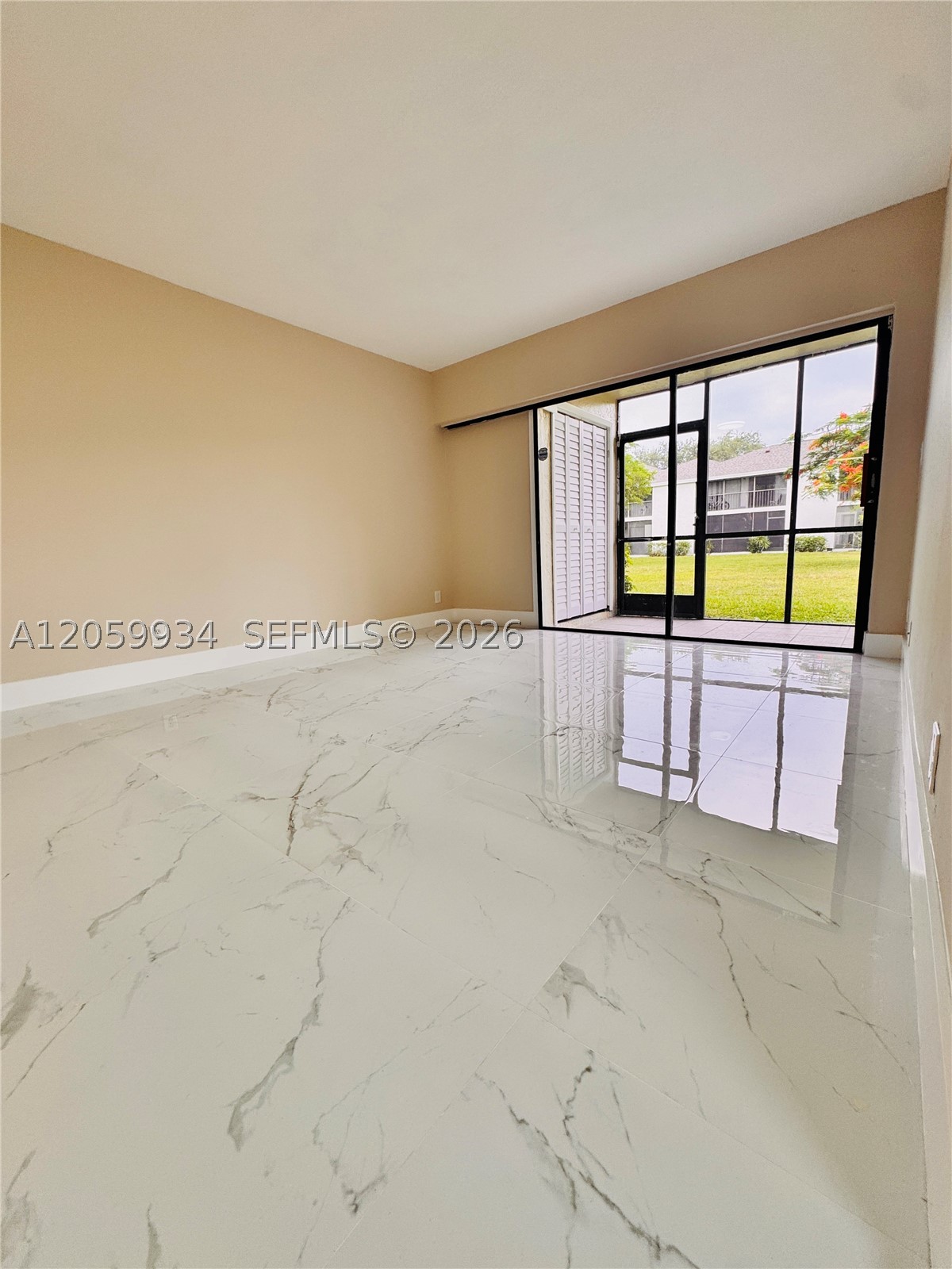 SANCTUARY PINES IN BOCA R - Residential