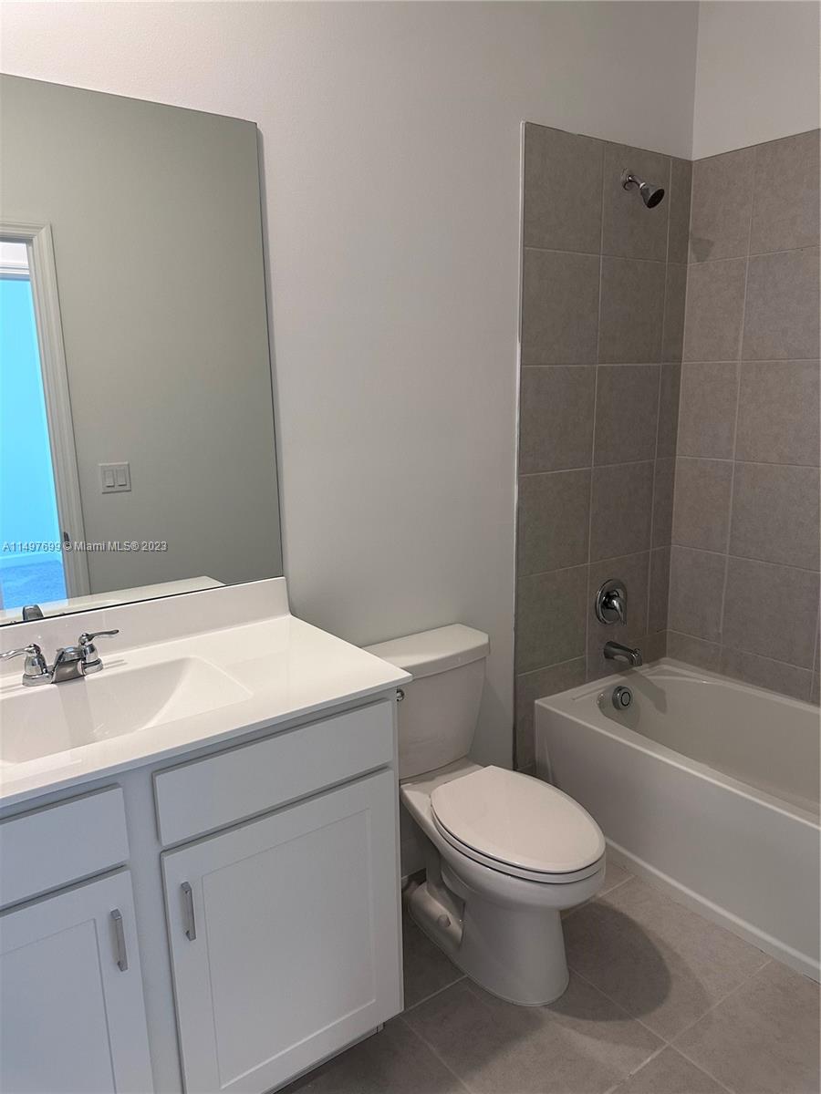 HEATHWOOD RESERVE PUD - Residential Lease