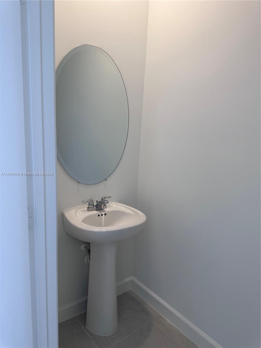 HEATHWOOD RESERVE PUD - Residential Lease