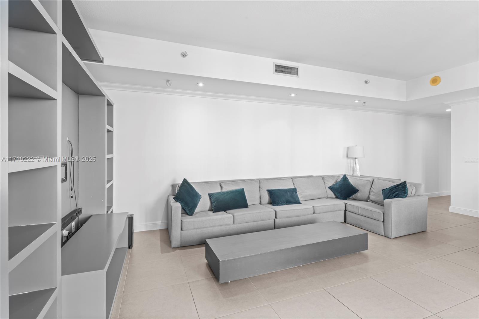 LATITUDE ON THE RIVER CON - Residential Lease