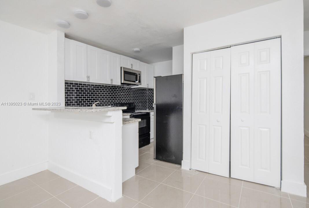 MEEKINS ADD NO 1 AMEN - Residential Lease