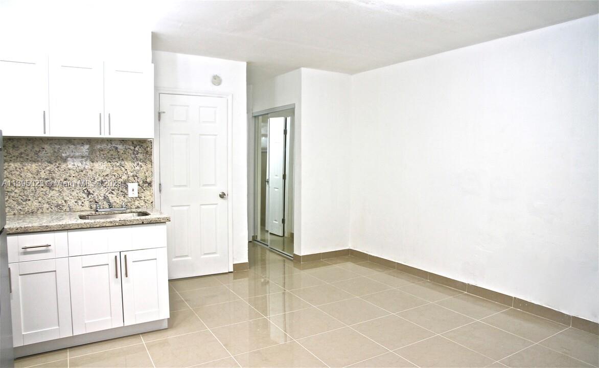 MEEKINS ADD NO 1 AMEN - Residential Lease