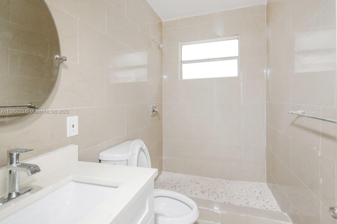 MEEKINS ADD NO 1 AMEN - Residential Lease