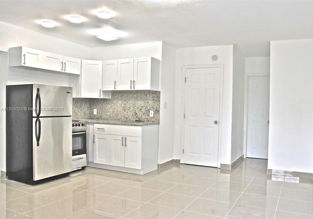 Large 1br just renovated with fresh interior paint. Lots of closet space and natural light. Full size fridge and stove. Rent includes water, sewer and trash. Centrally located, walking distance to Hallandale Beach Blvd, banks, eateries, parks and shops. Near I-95 and Hallandale Beach, public transportation, Aventura Mall, Casinos, US1, Turnpike, FLL Airport, .... Applicant Requirements: 1. Must have no eviction history or criminal background. 2. No pets 3. MONTHLY HOUSEHOLD INCOME, AFTER TAXES, MUST BE AT LEAST $3000 Fast approval. By Owner SHOWING ON DEMAND