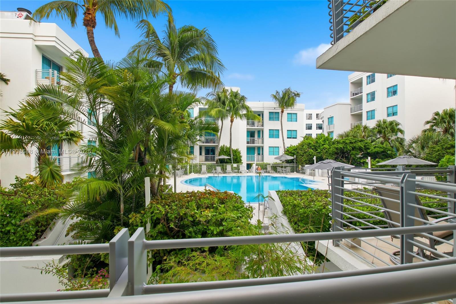 THE COSMOPOLITAN RESIDENC - Residential