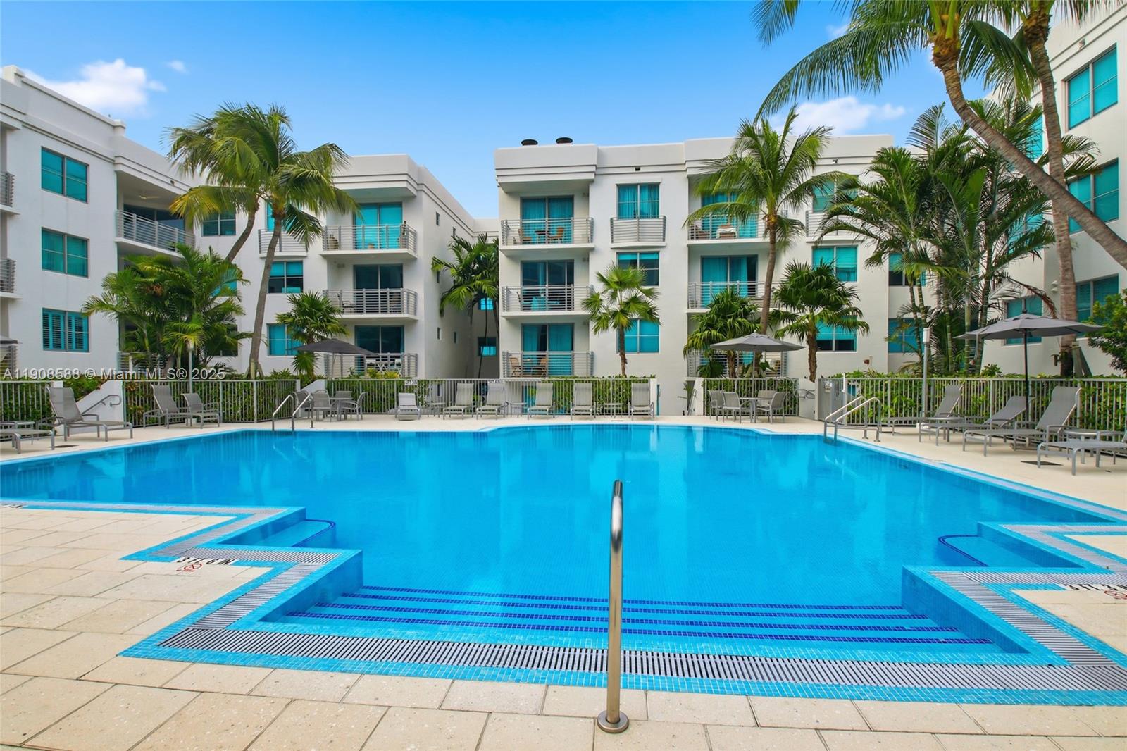 THE COSMOPOLITAN RESIDENC - Residential