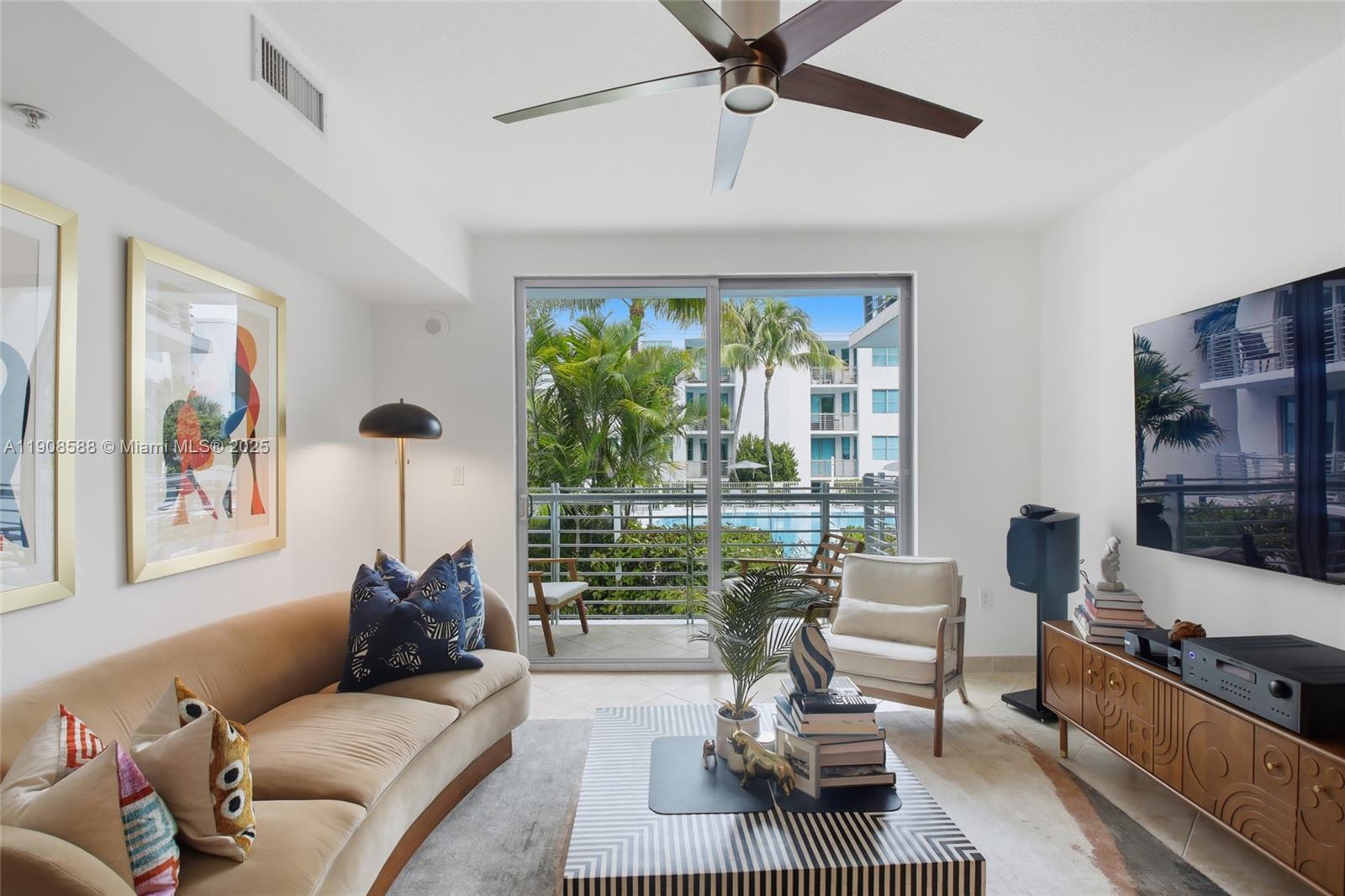 THE COSMOPOLITAN RESIDENC - Residential