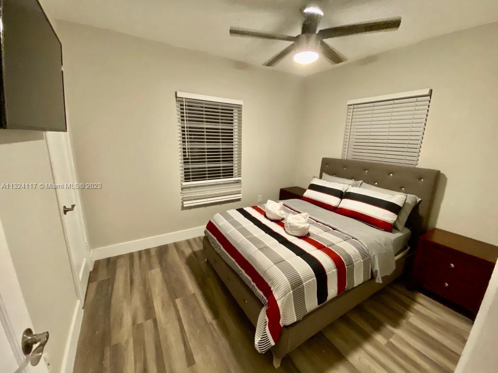 DEL RIO PARK - Residential Lease