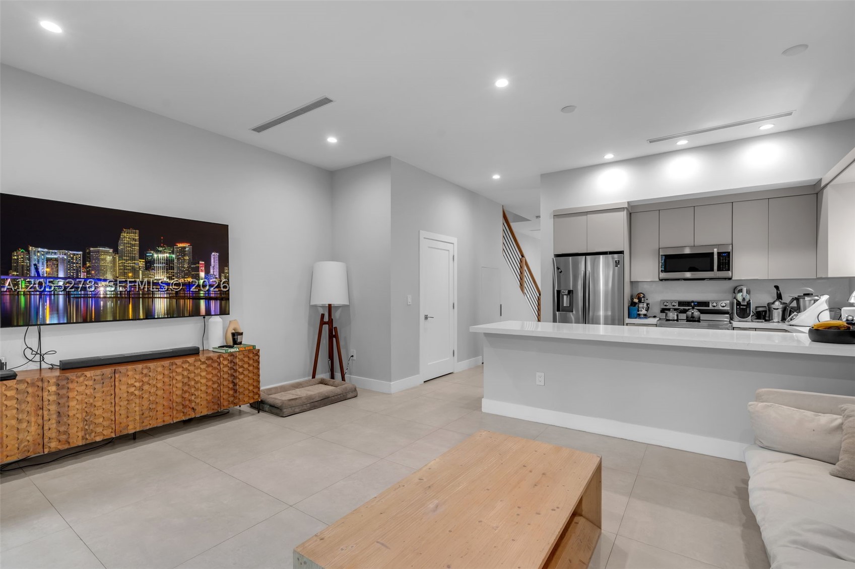 DOUGLAS MANOR - Residential