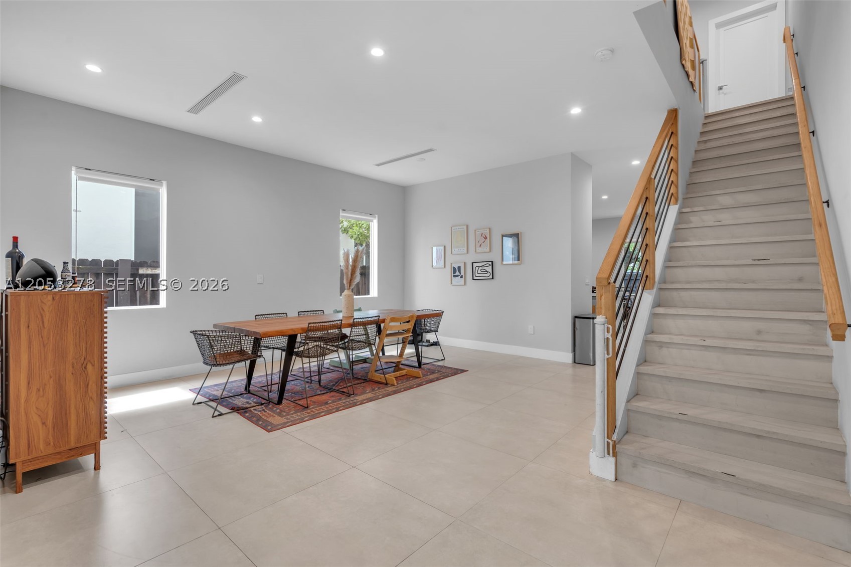 DOUGLAS MANOR - Residential
