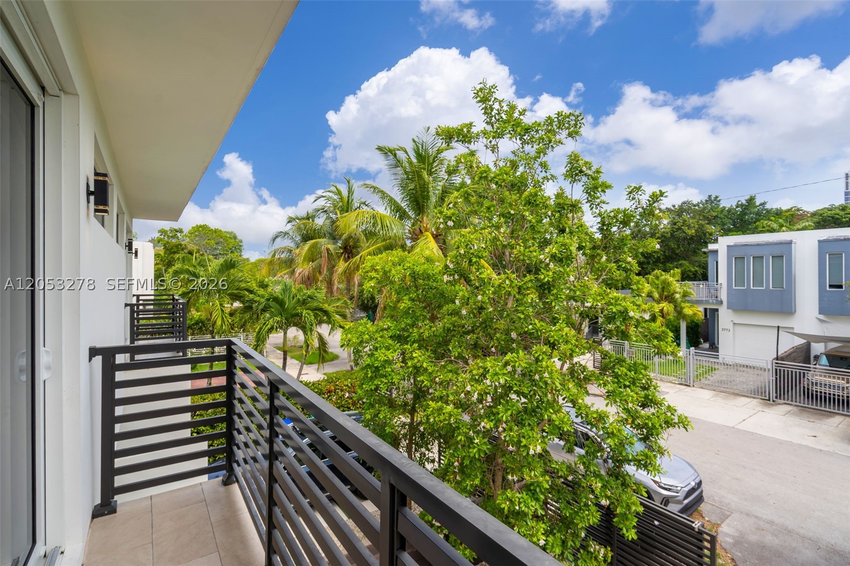 DOUGLAS MANOR - Residential