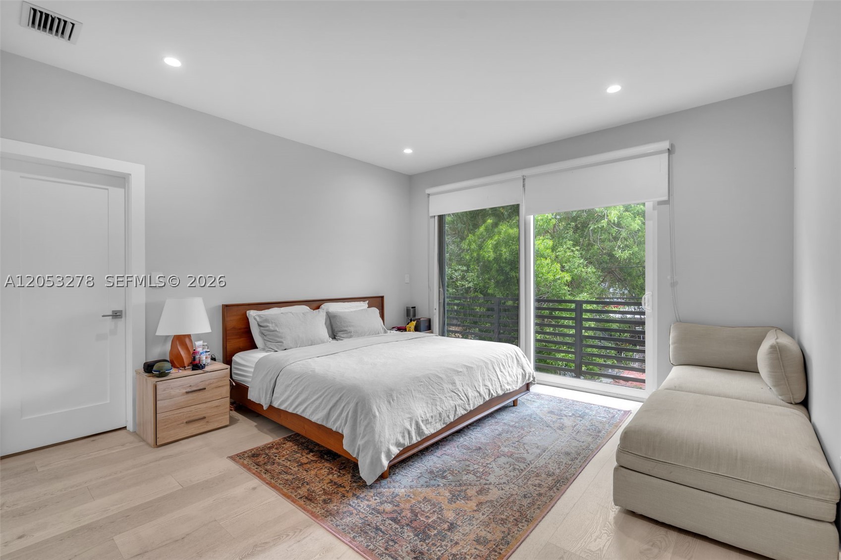 DOUGLAS MANOR - Residential