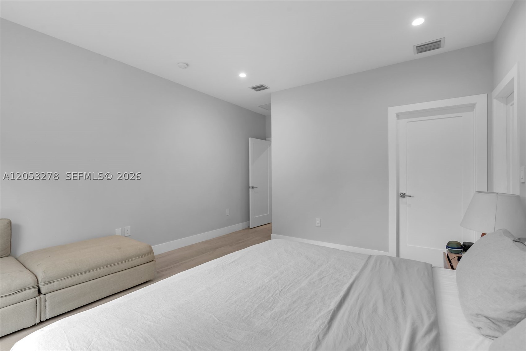 DOUGLAS MANOR - Residential