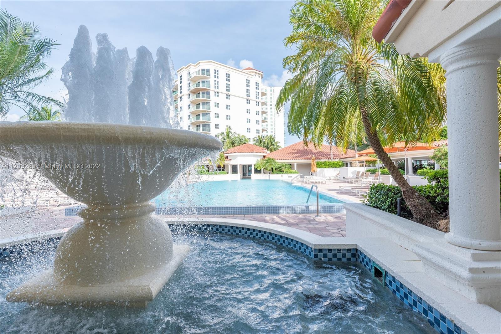 TURNBERRY VLG NO TOWER CO - Residential Lease