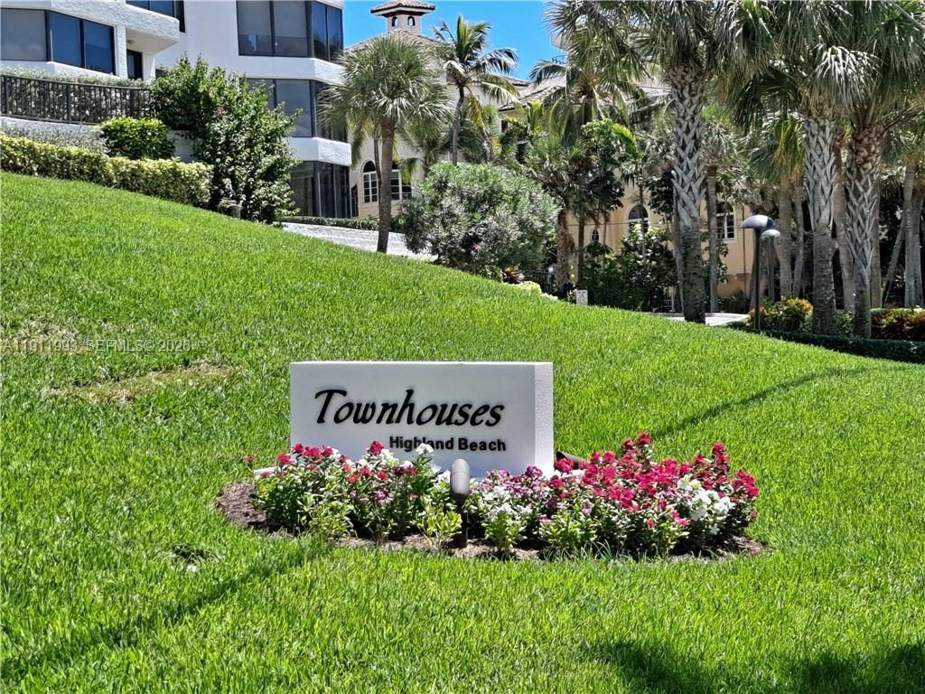 TOWNHOUSES OF HIGHLAND BE - Residential