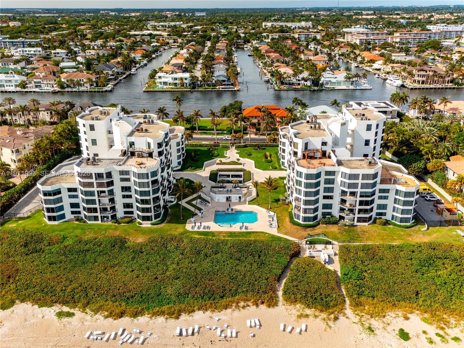 TOWNHOUSES OF HIGHLAND BE - Residential