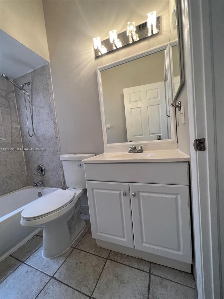 SOUTH LAKE CONDO - Residential
